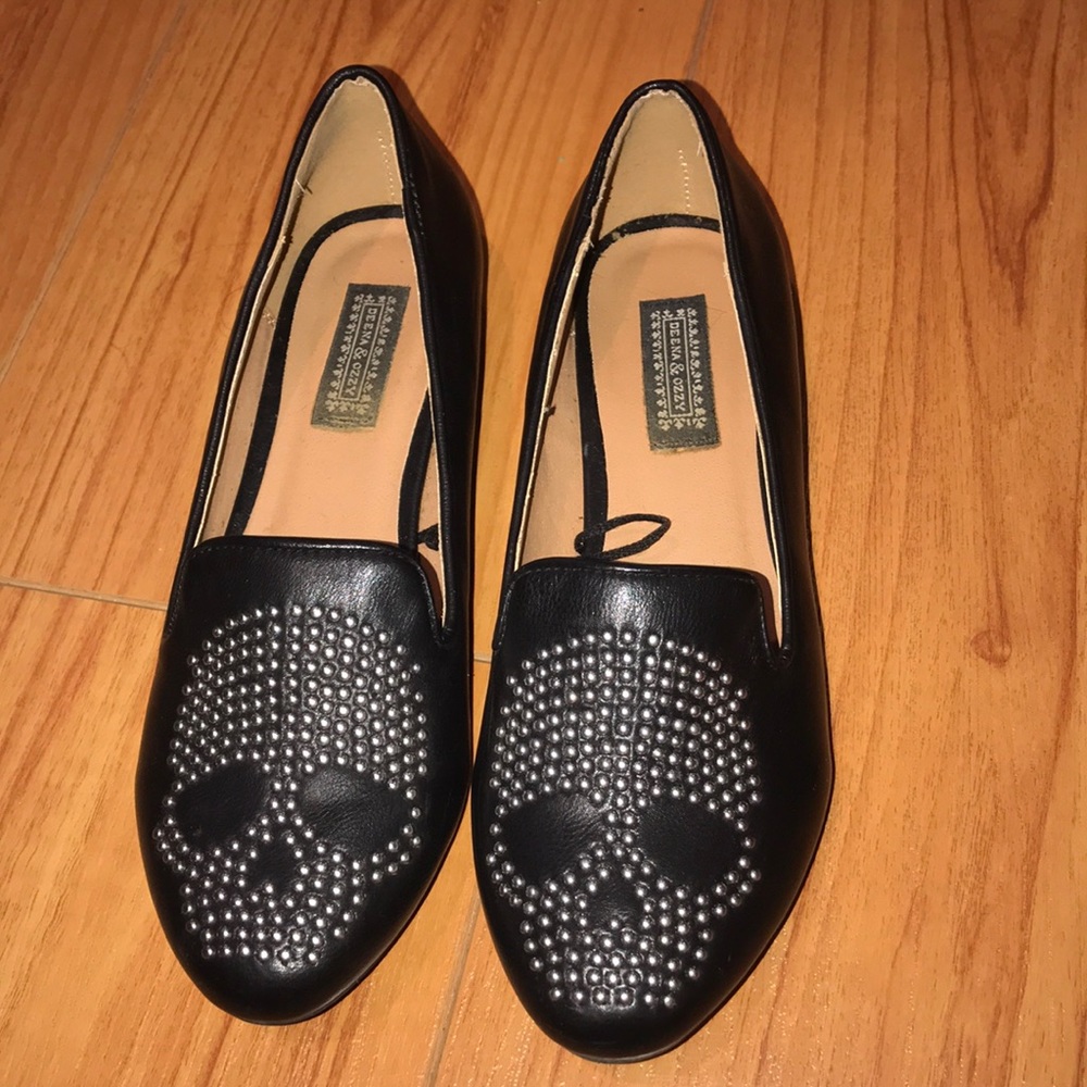 Deena & Ozzy - Barely Worn Studded Skull Loafers
